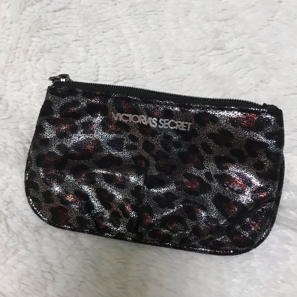 Victoria’s Secret metallic coin purse 👛 cheetah